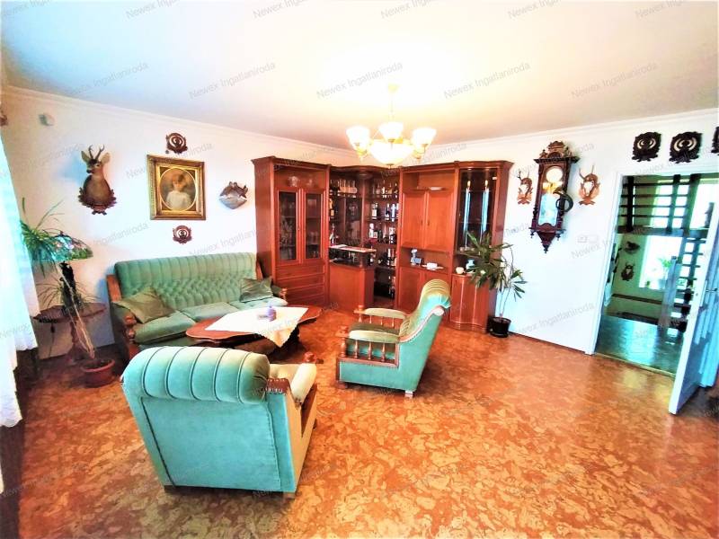 #4580 4 szobás családi ház eladó Miskolc, Szentpéteri kapu legnyugodtabb, legzöldebb részén!