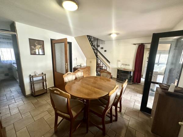 #8729 Lakható családi ház egy 1038 m2-es zártkerti telken