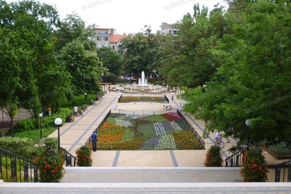 #9125 KÉNYELMES HÁROM SZOBÁS OTTHON A MECHWART LIGETNÉL!