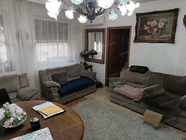 #8714 NAPPALI + 3 SZOBÁS CSALÁDI HÁZ BORBÁNYÁN: KÉNYELEM ÉS HATÉKONYSÁG EGY HELYEN