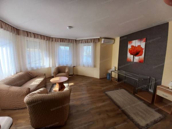 #8742 Eladó családi ház Siófok