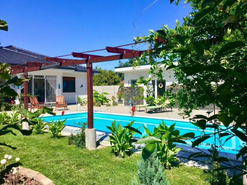 #6866 Eladó családi ház Balatonfenyves