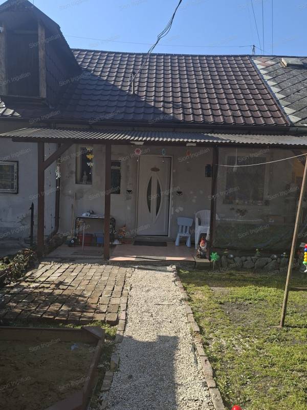 #8435 Eladó társasház Salgótarján