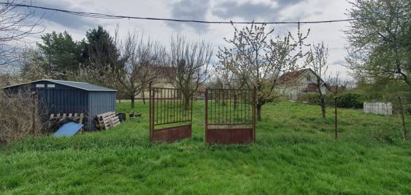 #7736 Békéscsabán 810 m2-es zártkert eladó!