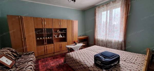 #6828 Sárospatak Apróhomokon eladó 3 szobás családi ház eladó.