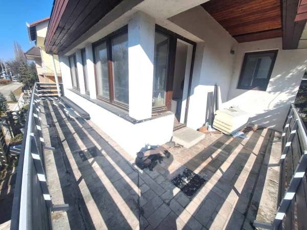 #8460 Tatán Családi ház Eladó!