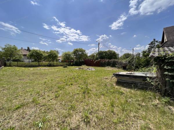 #9738 Eladó Építési telek Budapest, XVII. kerület