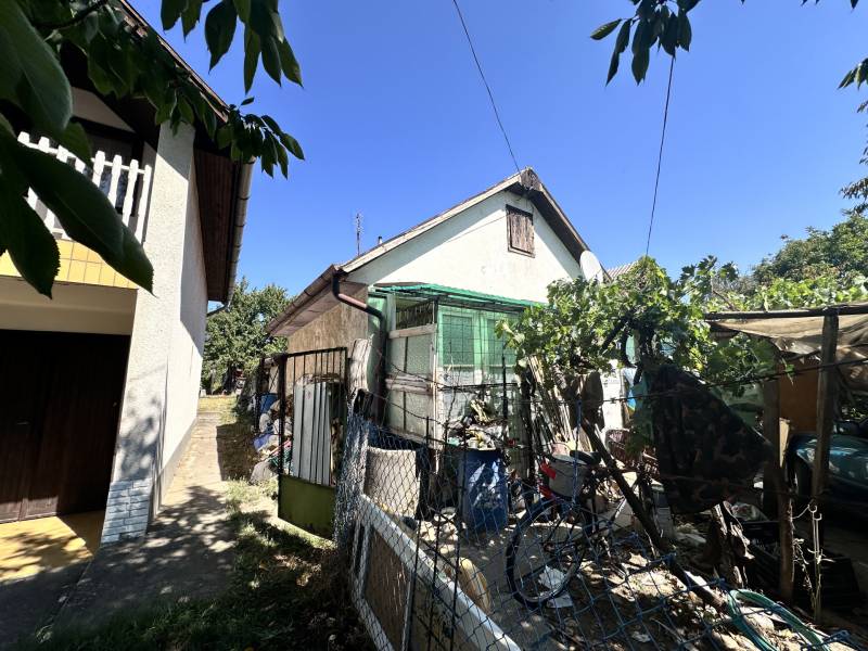 #3260 Kóka-Felsőhegyen eladó présház