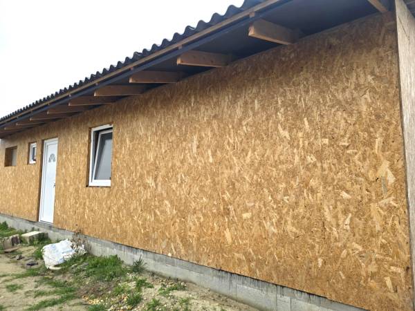 #8467 Eladó zártkert Komárom Bélapusztán!!!