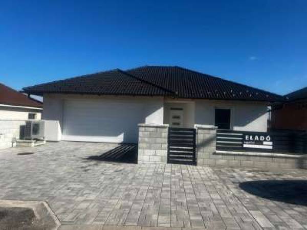 #9026 Álomotthon Környén a Bajcsy lakóparkban!