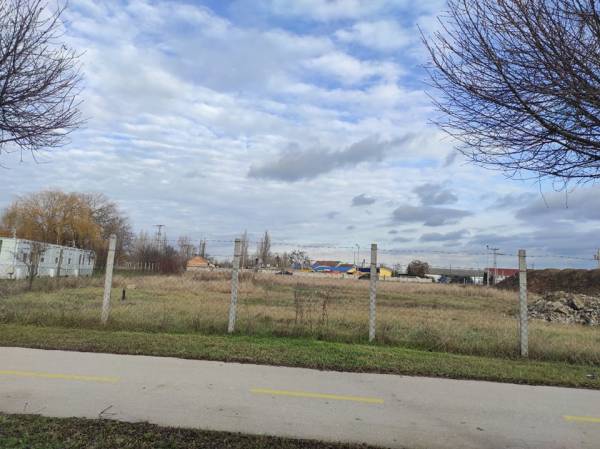 #7714 Ipari terület eladó vagy kiadó a Gyár utcán