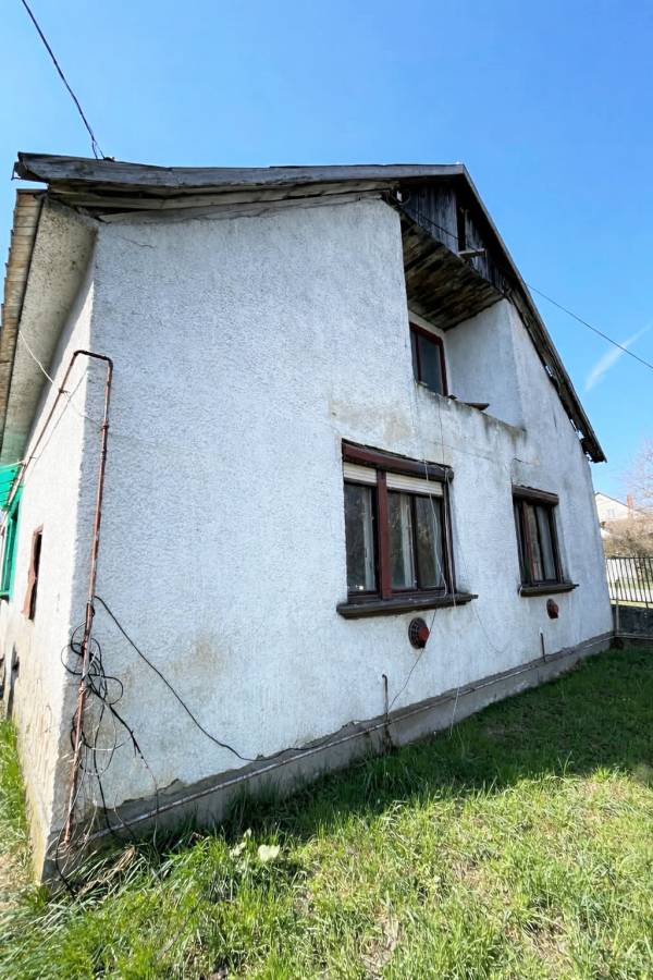 #14910 ELADÓ teljes körűen felújítandó családi ház Ácson!