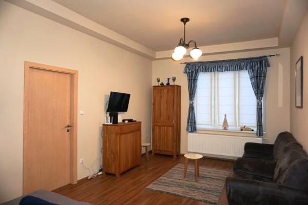 #4798 Eladó felújított lakás a belvárosban