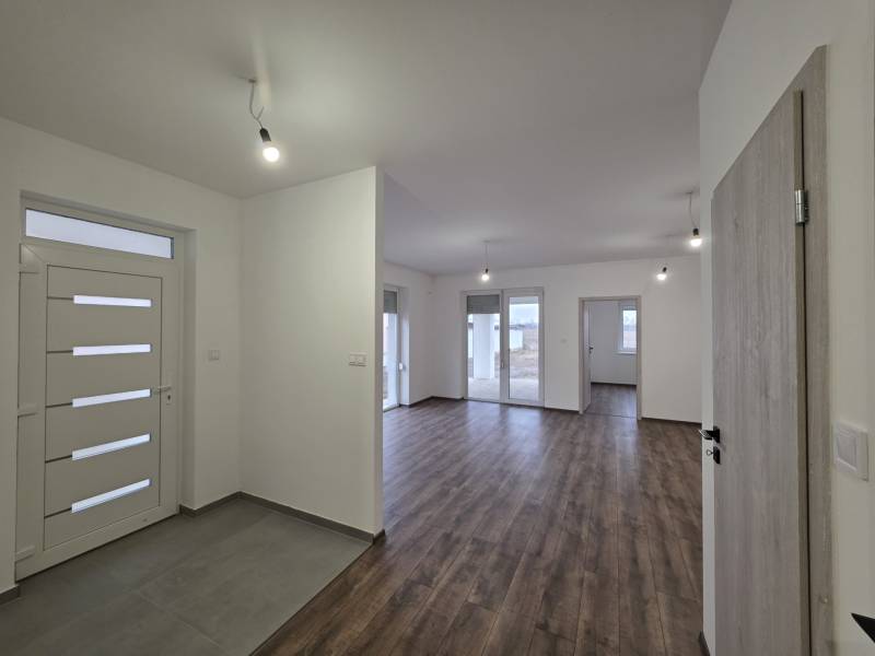 #6536 Nyírpazonyban megbízható kivitelezőtől ikerház eladó!