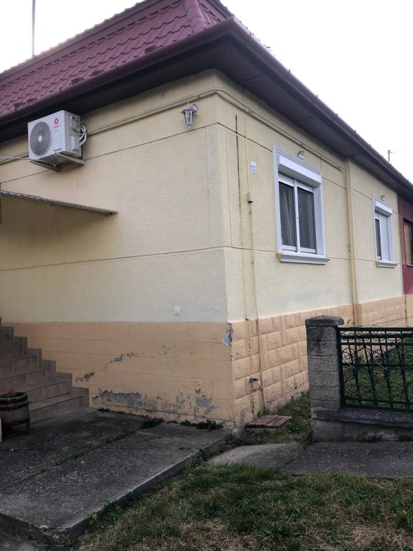 #10728 Karancsalja ikerház!