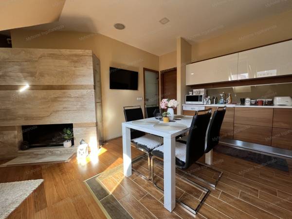 #6699 Prémium lakás terasszal, liftes házban Zalaegerszeg belvárosában