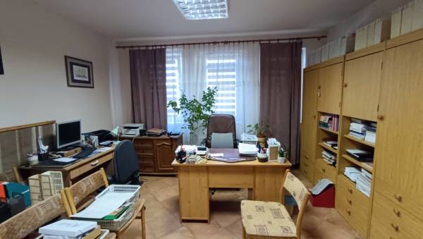 #14425 HAJDÚNÁNÁS BELVÁROSÁBAN, AHOL TÉNYLEG MINDEN 2 PERCRE VAN!