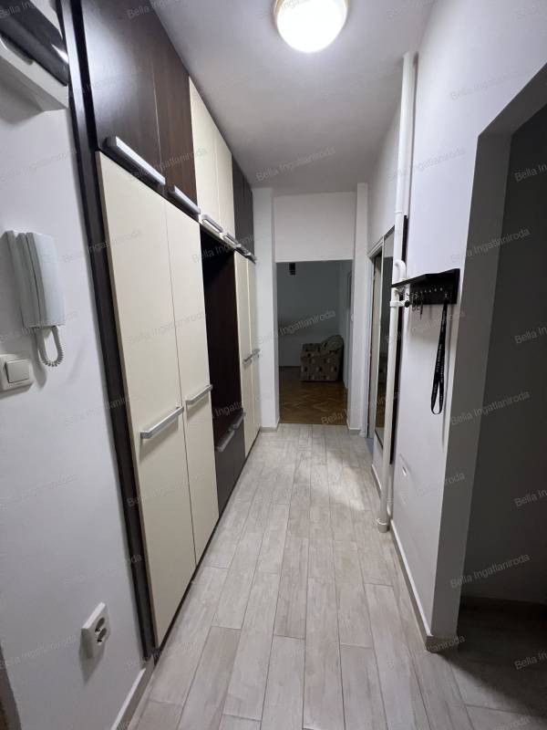 #7712 1. emeleti felújított erkélyes lakás eladó!