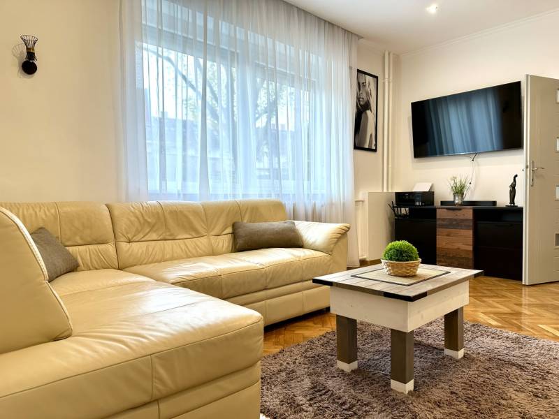#12501 Győr-Nádorvárosban 2 szobás téglalakás eladó