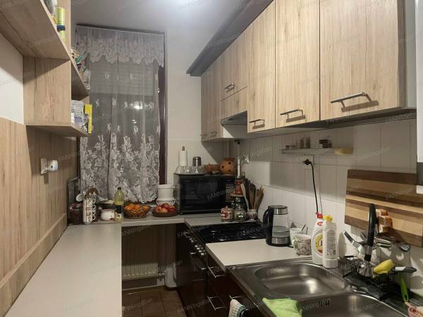 #4504 Eladó lakás Esztergom-kertvárosban!