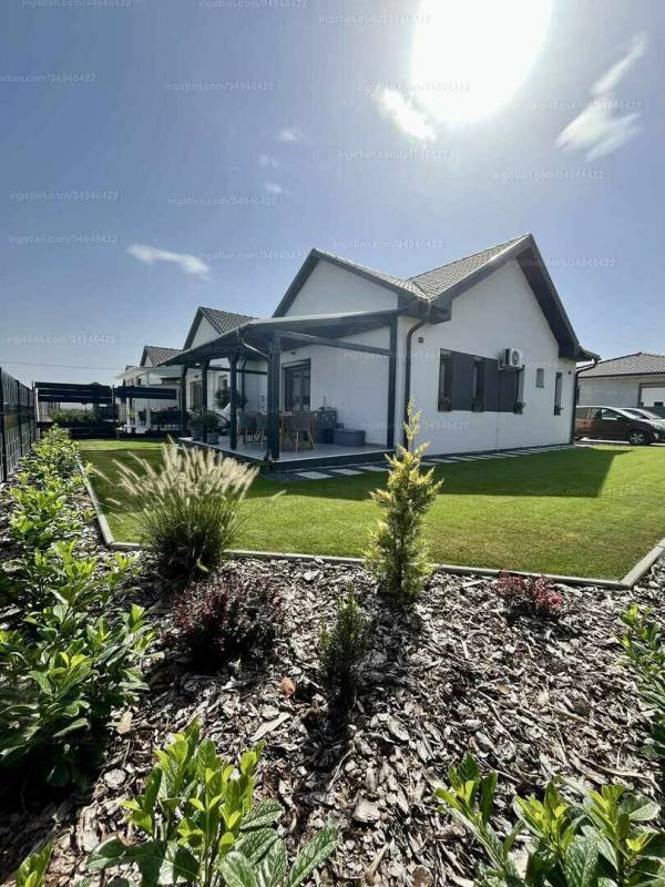 #8365 Pákozdon a Pipacsos Lakóparkban új építésű, társasházi sorház 4. lakását kínáljuk eladásra