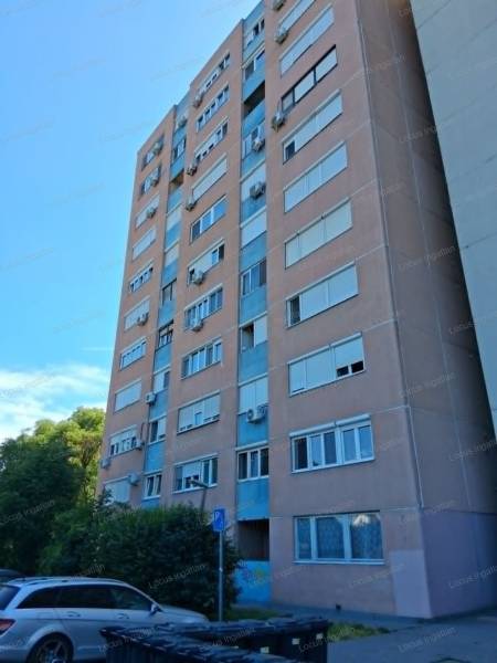 #11563 Szolnok Ispán krt-on 1,5 szobás lakás eladó 