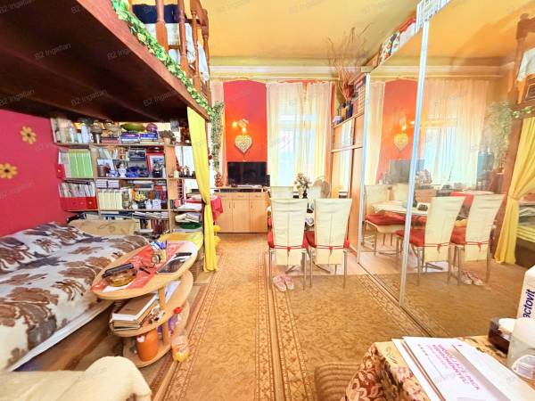 #4259 Eladó világos garzon Rákospalota szívében, a Hubay Jenő térnél