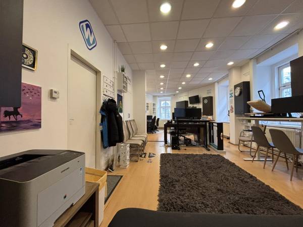 #6992 Prémium polgári lakás / iroda eladó Sopron történelmi belvárosában – két bejárattal, kivételes láthatósággal