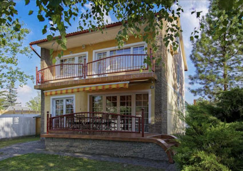 #8219 BALATONSZÉPLAKON MEDENCÉS NYARALÓ ELADÓ!