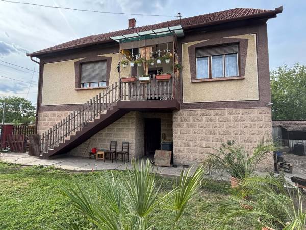#14746 Nagykátán 95 nm-es kétszintes családi ház