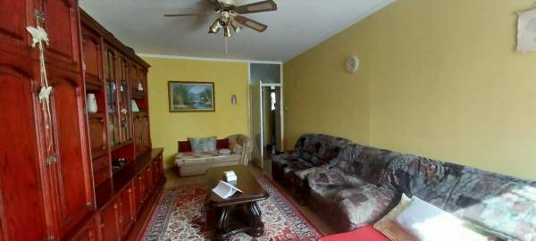 #8366 VÁC ALSÓVÁROSI RÉSZÉN 2 SZOBÁS LAKÁS ELADÓ!