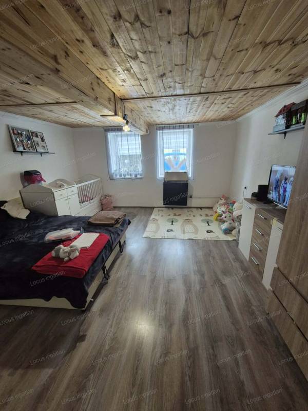 #5254 Törökszentmiklós belvárosában családi ház eladó