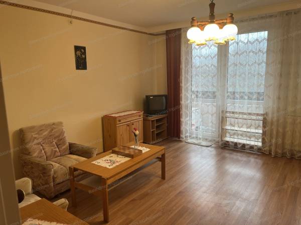 #4323 Eladó Siófok belvárosában egy jó állapotú panellakás