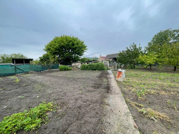 #8480 Eladó építési telek Dadon!