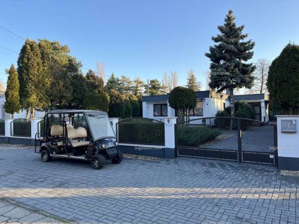 #6751 Eladó családi ház Siófok