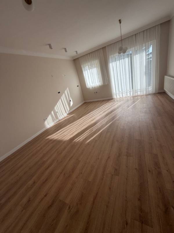 #9099 Tágas, modern társasház saját kerttel - Komárom