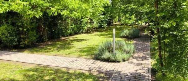 #8459 Tatabányán Bánhidán 517 nm-es, Lke-2 besorolású telek eladó!