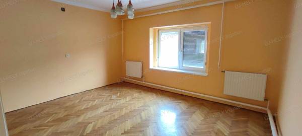 #8288 Sátoraljaújhelyben 2 társasházi lakás 1 áráért