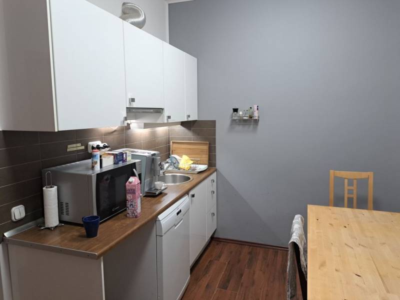 #9309 Eladó ipari ingatlan Óbuda Budapest III. kerület raktár iroda 3 ker 814 m2