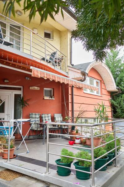 #8220 SIÓFOK FOKIHEGYEN BEJÁRATOTT, NYERESÉGES  ÉTTEREM ÉS CSALÁDI HÁZ ELADÓ!