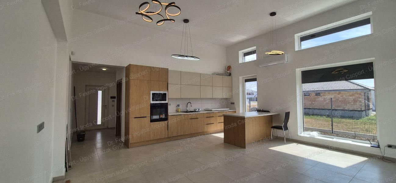 #13286 Exkluzív családi otthon kulcsrakészen eladó– különleges terek, modern elegancia!