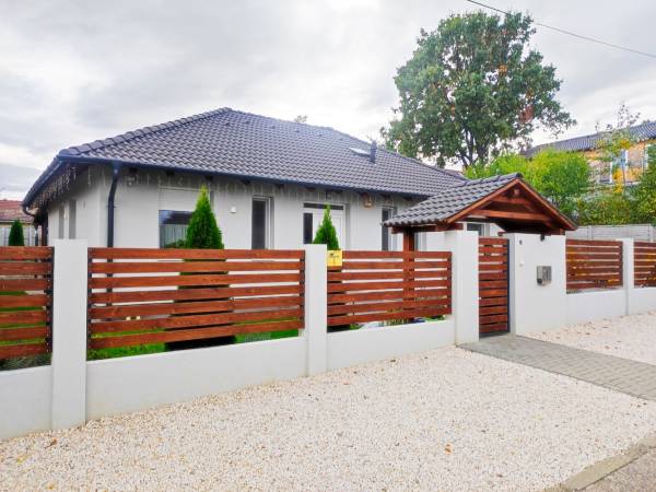 #4317 Hirdetünk ön helyett!