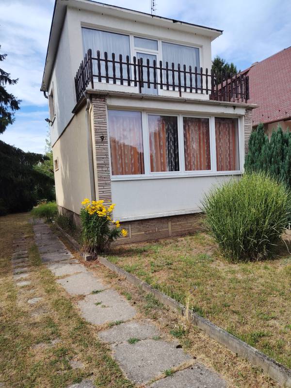 #12201 Eladó Tatai nyaraló!