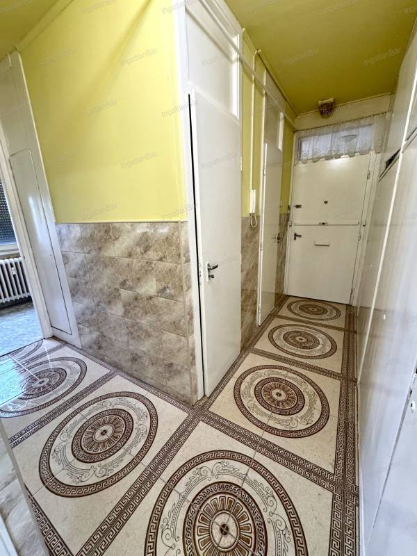 #10052 Mátészalka központi részén teljesen felújított lakás eladó