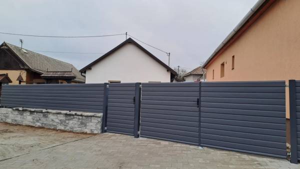 #4539 Eladó családi ház Nyergesújfalu