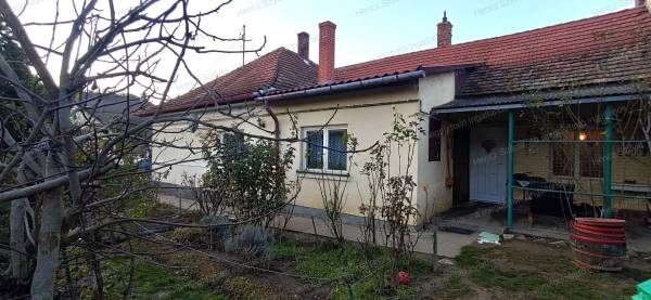 #5408 Vidéki báj, panorámás telken? Létezik!