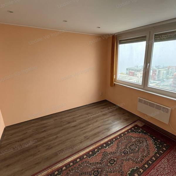 #8185 Siófok Aranyparton közvetlen vízparti apartman eladó!